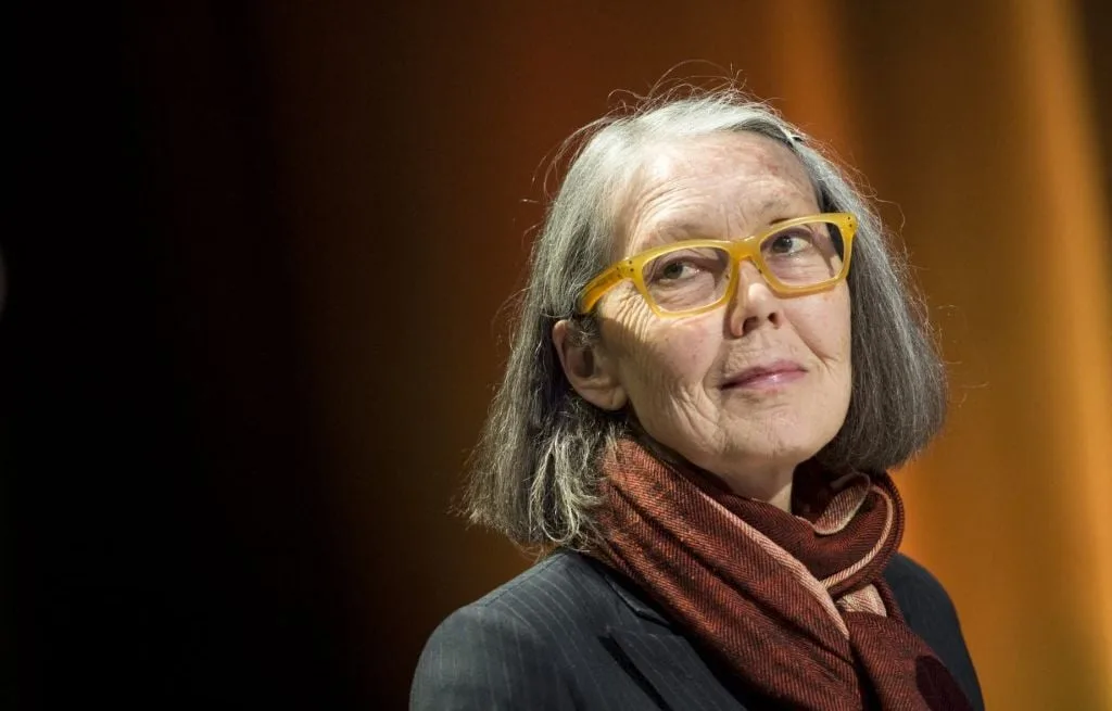 « Audacieuse et inventive »… La Canadienne Anne Carson reçoit le prix Nobel de littérature 2026
