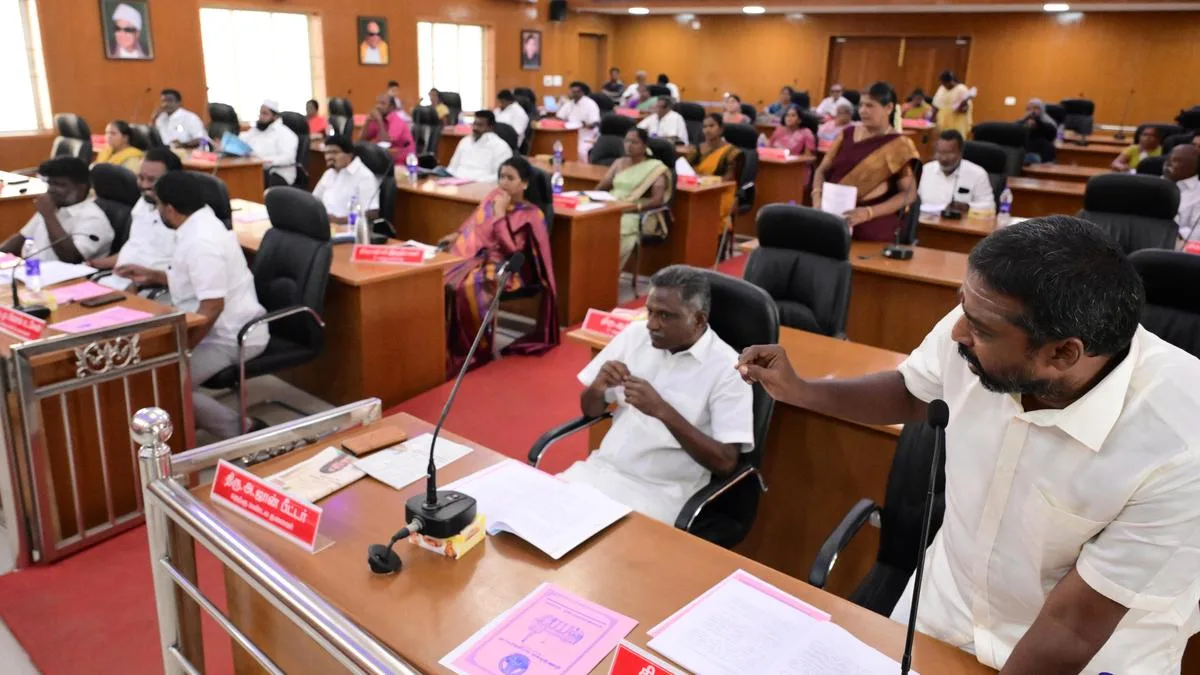 Water crisis in Dindigul continues to dominate Corporation Council meeting; getting Cauvery water being explored, says Commissioner