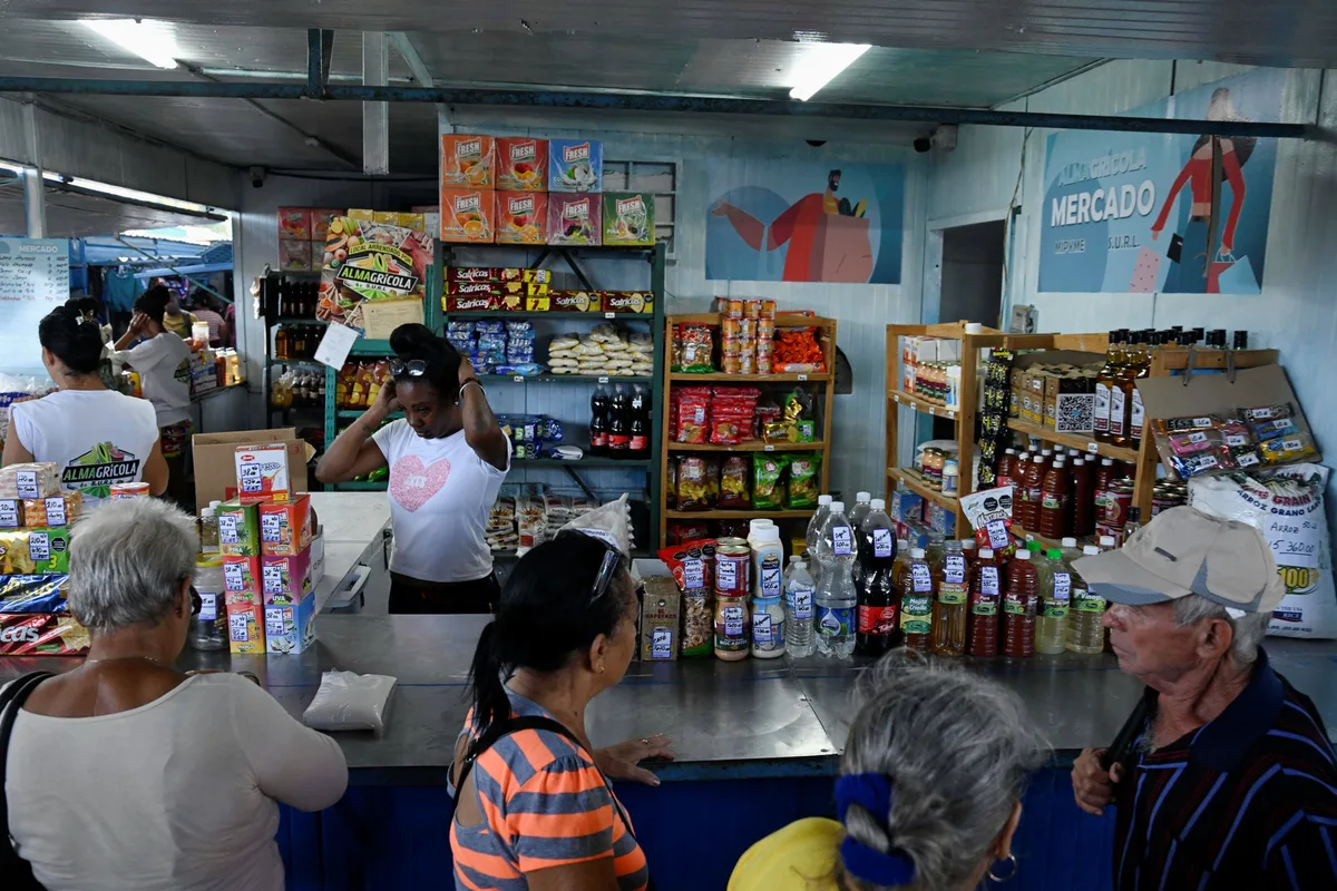 Cuba habilita empresas privadas de más de 100 trabajadores