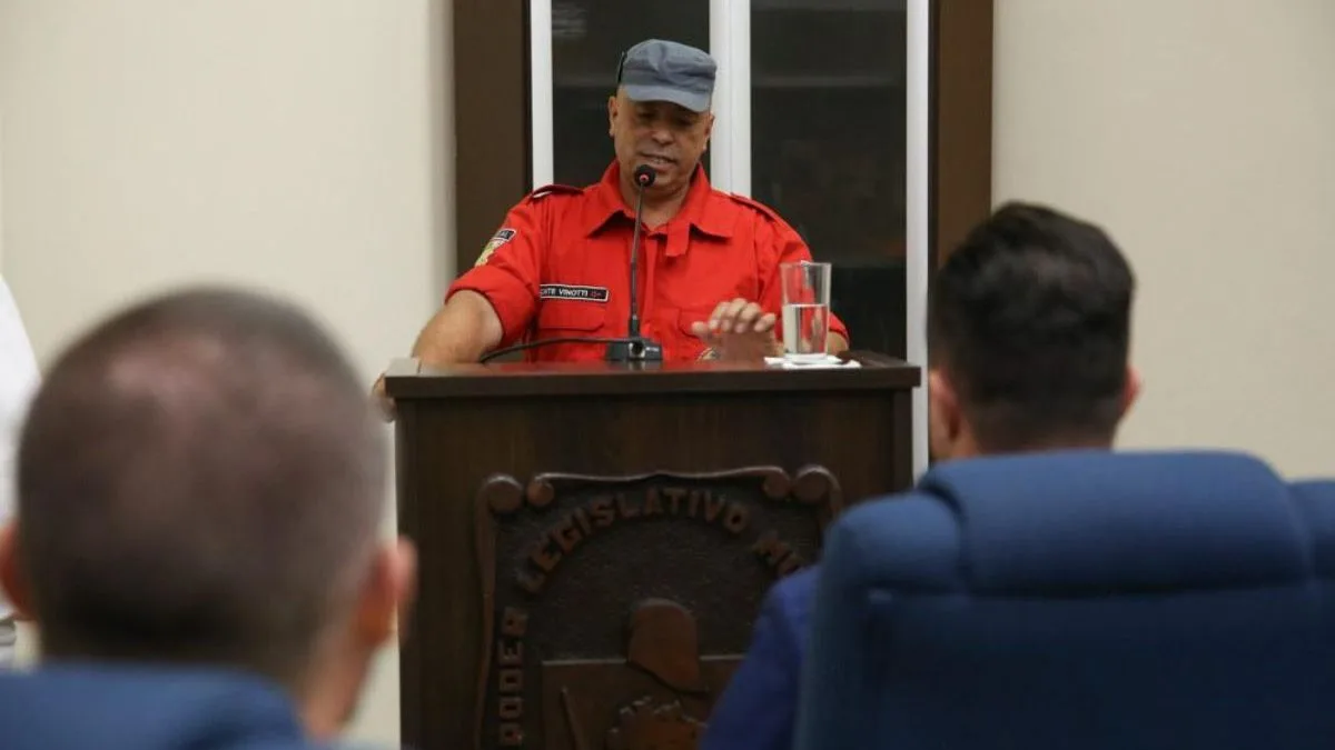 Cidade de SC premiada pela melhor educação do Brasil cria Diretoria de Segurança Escolar e anuncia ex-comandante dos bombeiros para liderança