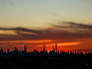 « Rendez-vous sur l’autre rive » : Jay McInerney conclut sa tétralogie New-Yorkaise avec un roman crépusculaire