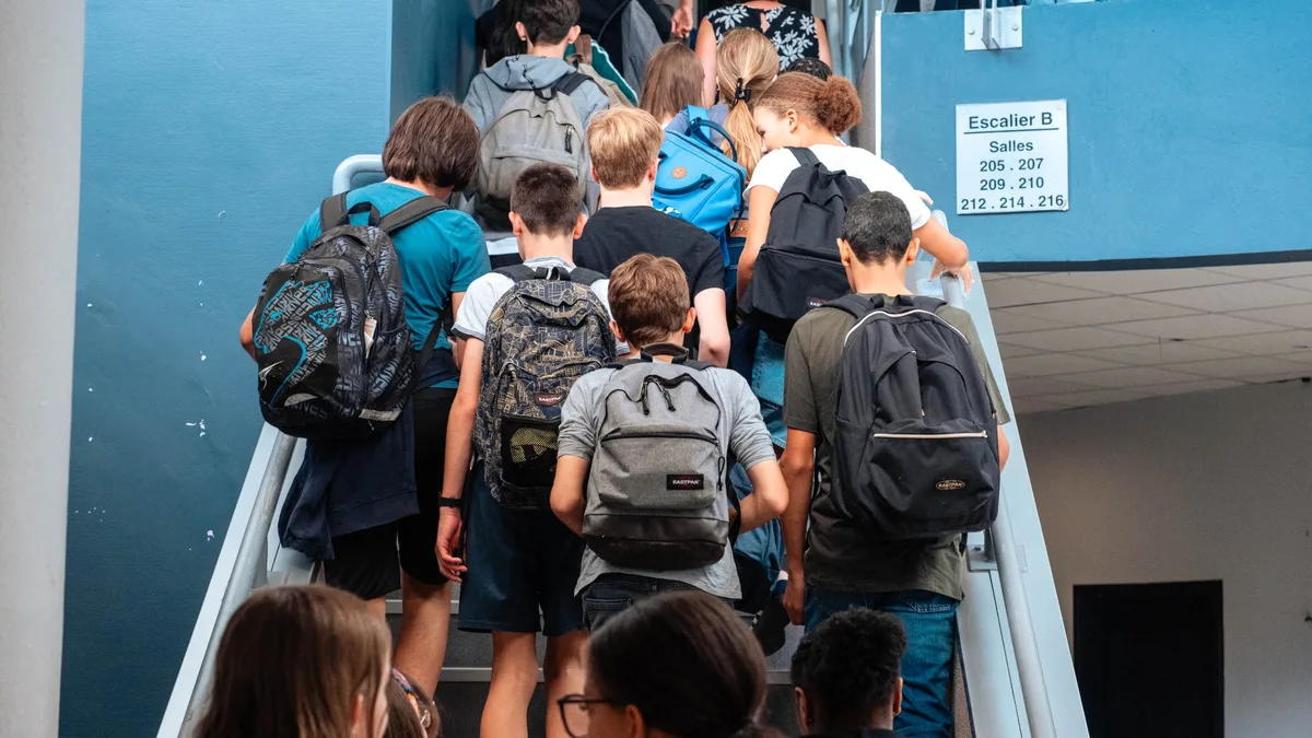 Votre enfant entre au collège ou au lycée? C'est le moment de faire votre demande de bourse scolaire