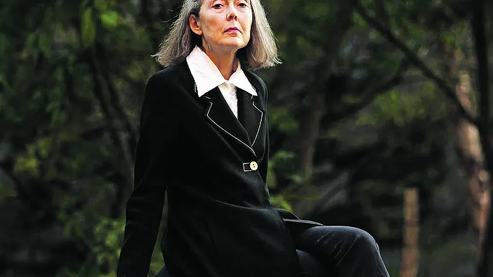 Anne Carson e o seu espanto permanente com a linguagem