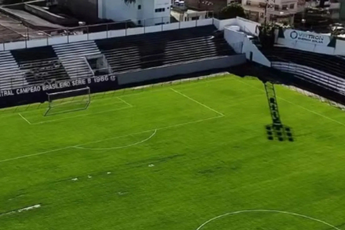Elenco do Central se apresenta nesta segunda-feira de olho no próximo estadual