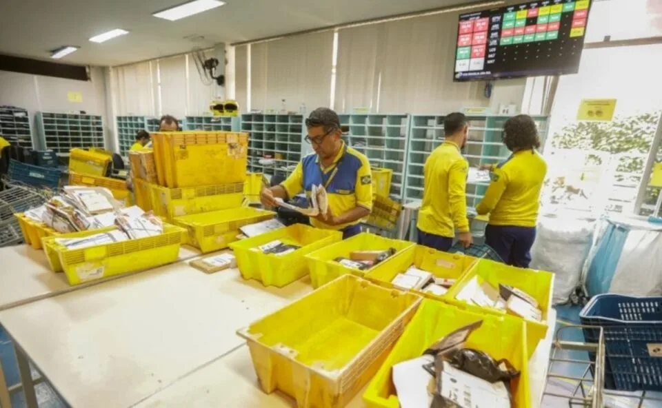 Greve nos Correios: TST determina manutenção de 80% do efetivo para manter operações; entenda