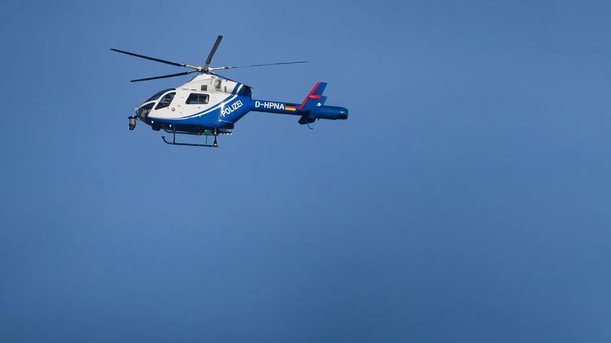 Unfälle: Motorradfahrer in Lebensgefahr - Autofahrer flüchtet