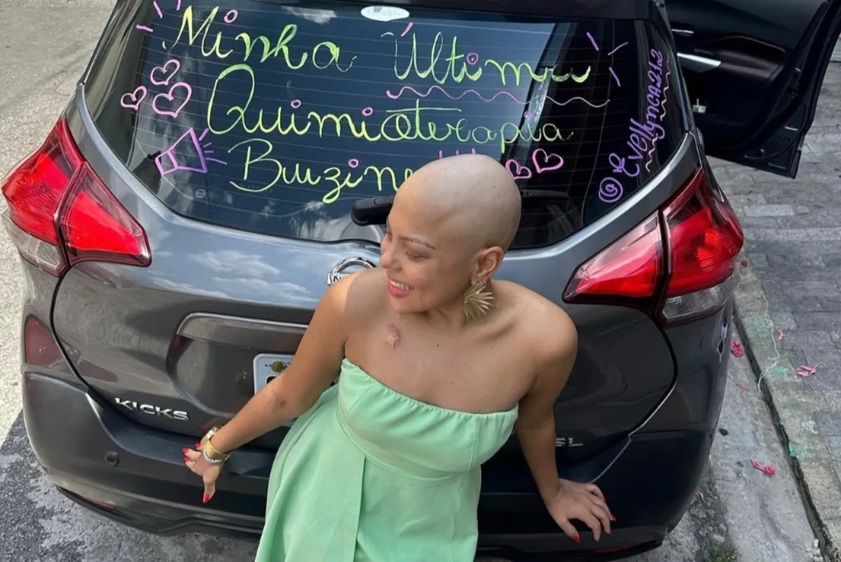Aos 27 anos, passei de menina bronzeada e feliz a paciente oncológica