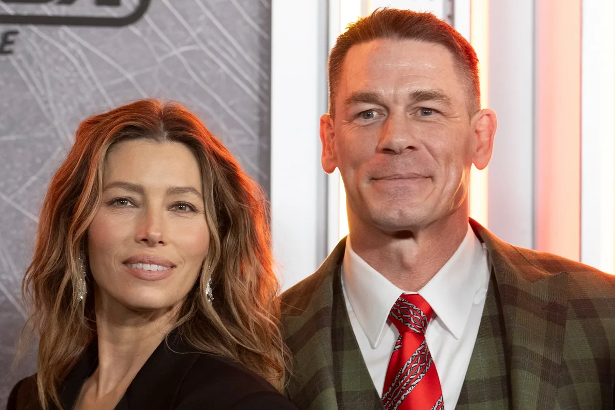John Cena y Jessica Biel: escenas al límite, química en el set y la insólita historia de un Lamborghini falso