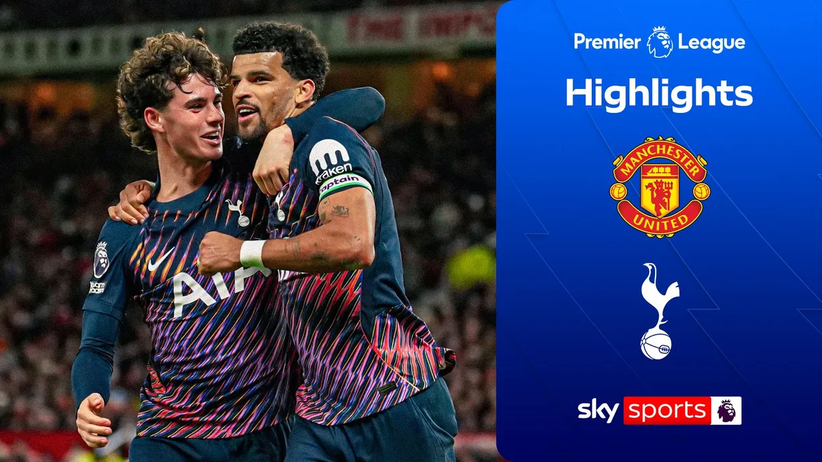 Solanke heads late equaliser for 10-man Spurs against Man Utd