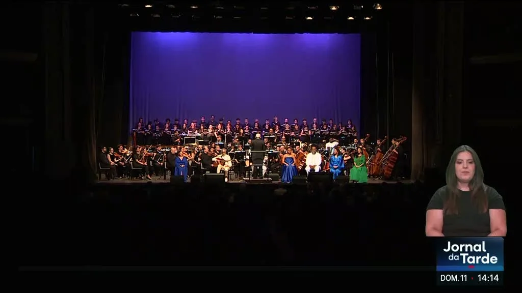 "Amor Azul" de Gilberto Gil junta ópera e música popular brasileira
