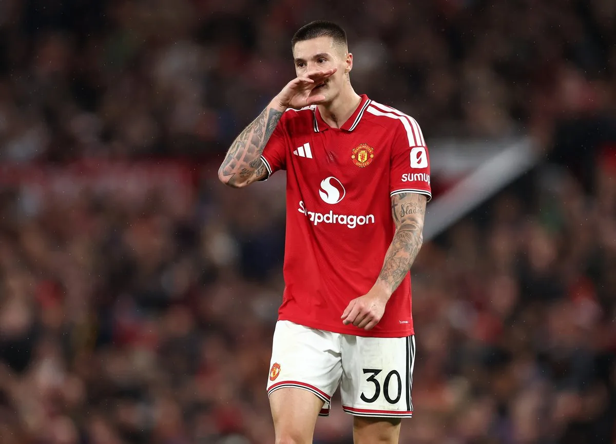 Why isn't Benjamin Sesko in Manchester United squad for Fulham clash?