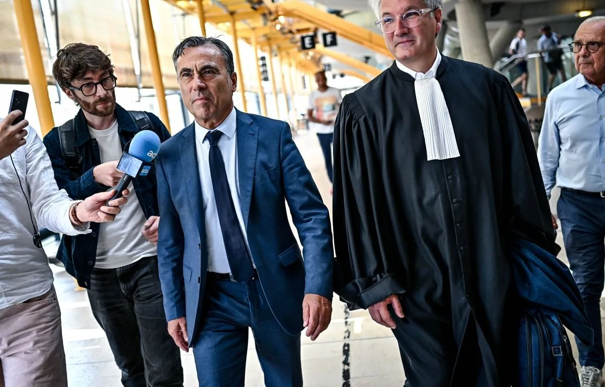« Fils de p***, enc*** »… Simple amende pour le maire d’Arcachon qui avait insulté son opposant