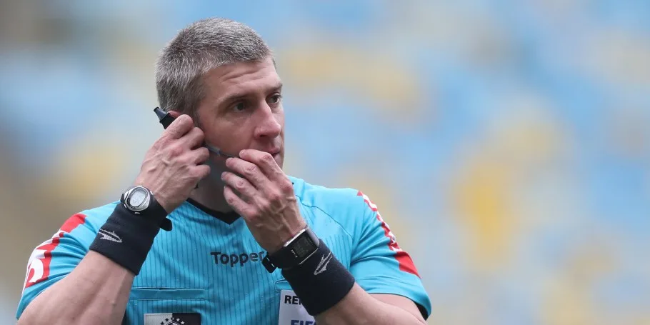VAR bate recorde de paralisação no Brasileirão