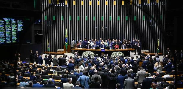 Sete em cada dez candidatos nas eleições de 2026 já concorreram antes