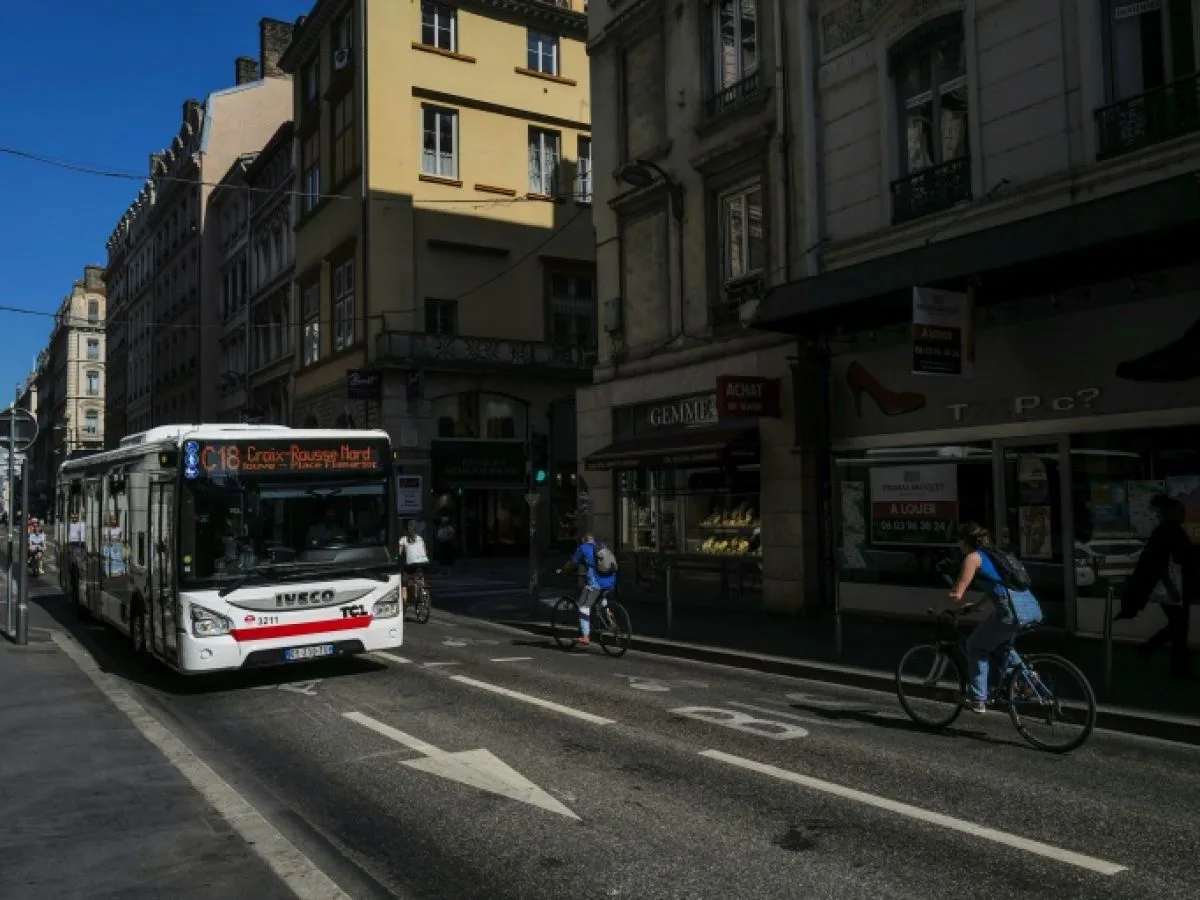 Marche arrière pour la politique anti-voitures dans plusieurs villes