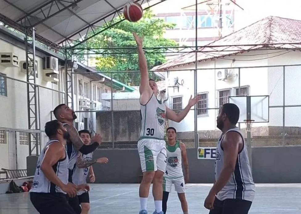 Santo Antônio e Resenha avançam para final da Copa Acre de Basquete