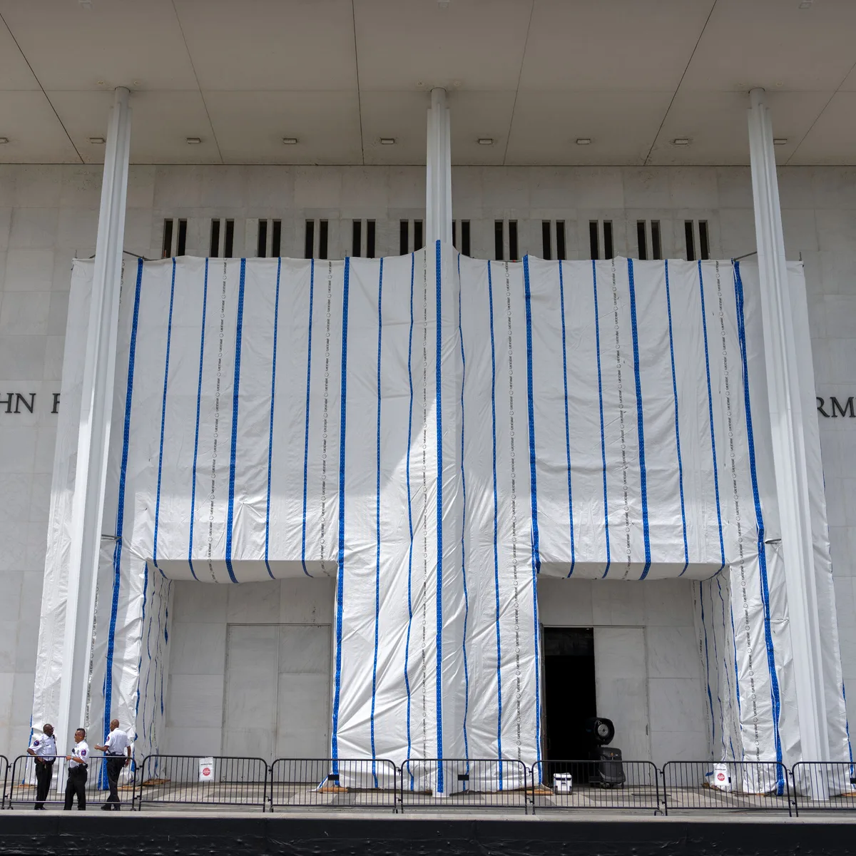 Judge Is Asked to Block Inscription of Trump’s Name on Kennedy Center