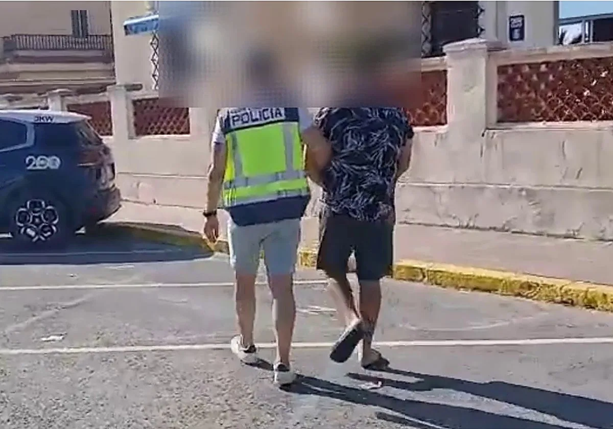 Detenido un ladrón de mezquitas en Alicante: vació la caja de la colecta de la limosna