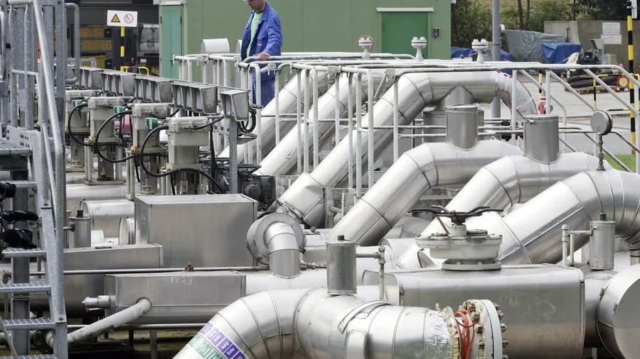 Hohe Kraftstoffpreise: IEA will Ölreserven schneller freigeben