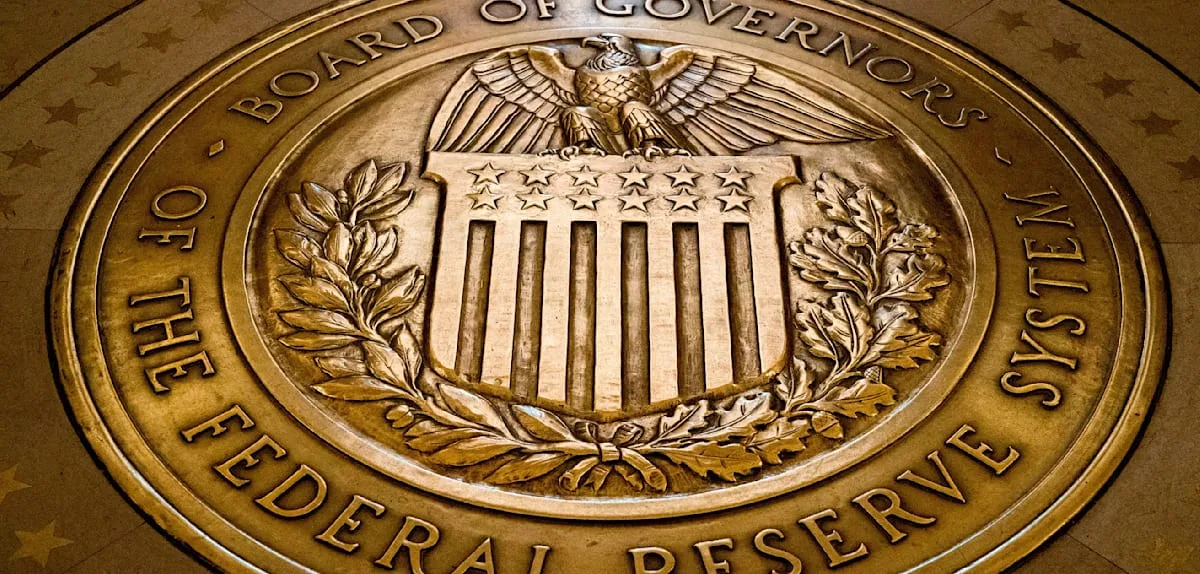 US-Notenbank erhöht erstmals seit Sommer 2023 Leitzins