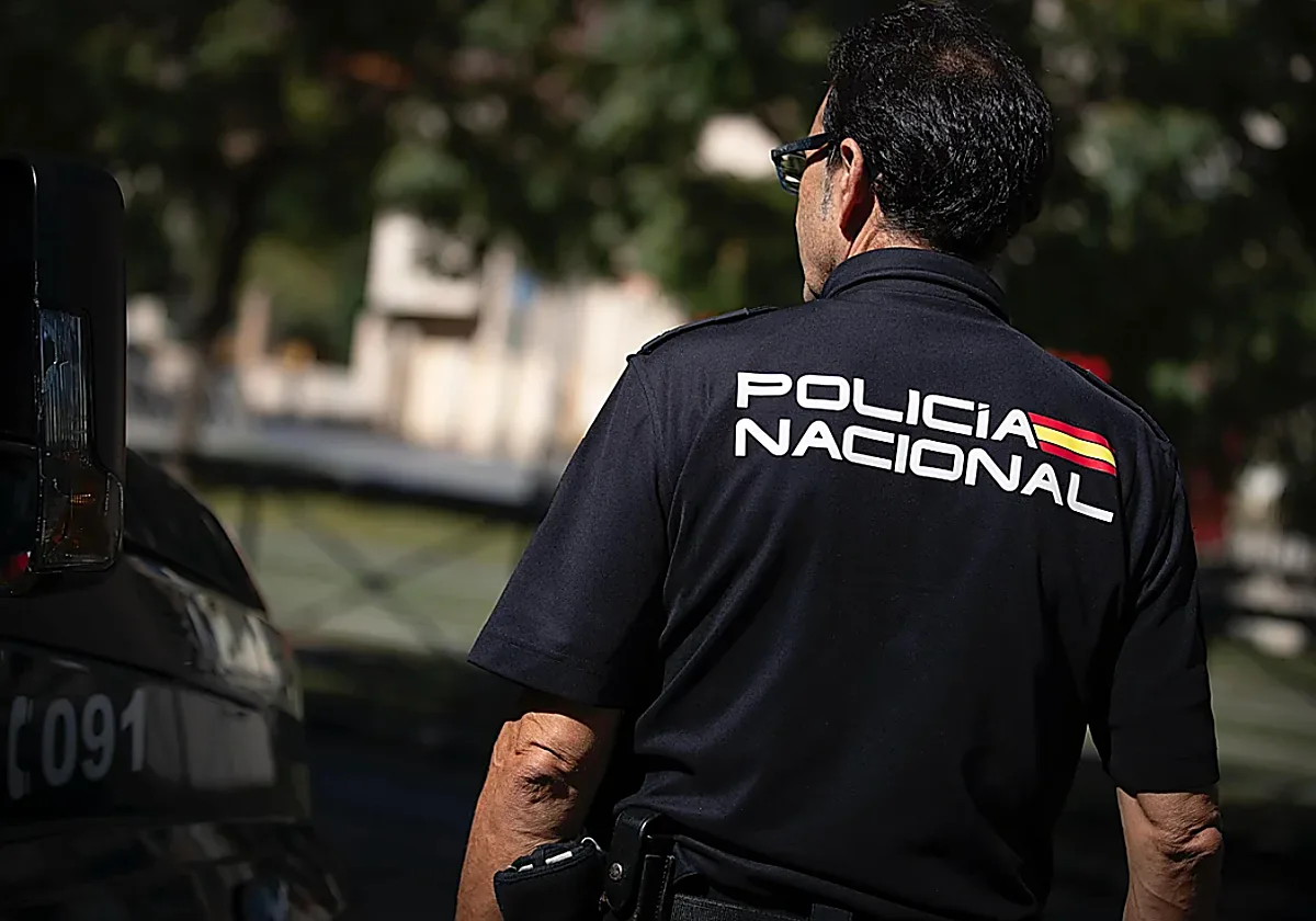 Detenido un ladrón en Gran Canaria tras patear a la víctima, robarle el móvil y transferirse 33.000 USDT en criptomonedas