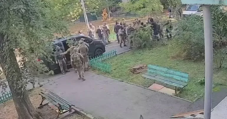 Operação anti-terrorista acaba em tiroteio entre ucranianos