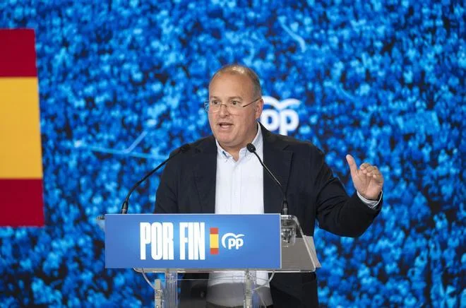 Tellado acusa al "clan de Sánchez" de tener menos "escrúpulos" que el grupo mafioso que intimidó a la juez Biedma