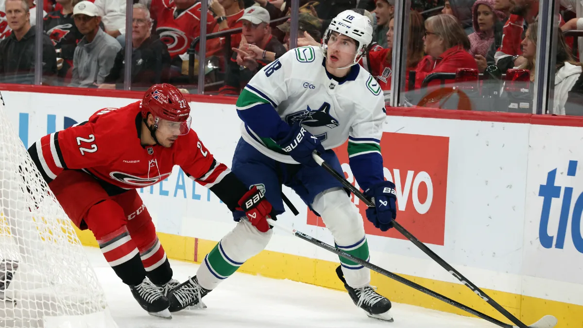 Canucks fall to Hurricanes behind Stankoven’s hat trick
