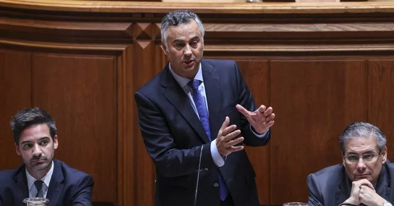 CRI: pagamento "por dias", diz ministro