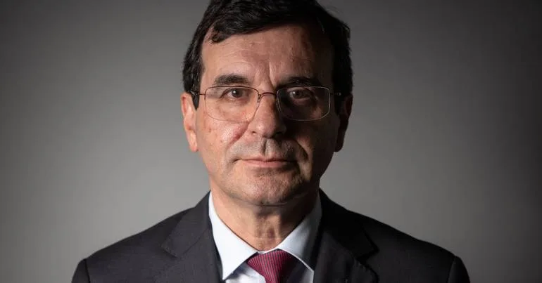 "Há sinais de funcionamento irregular das instituições"