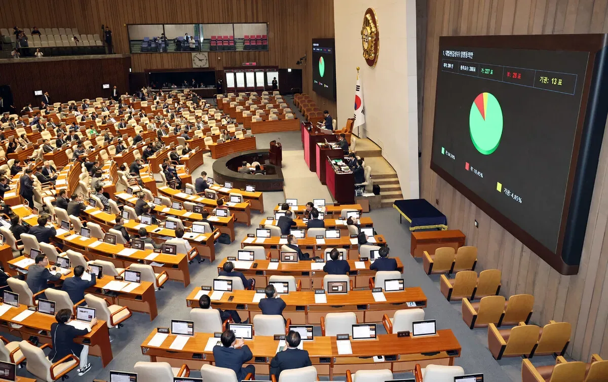 국회, 민주 주도로 검찰개혁 후속법안 51개 등 무더기 처리