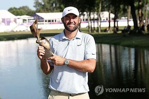 PGA 21승 셰플러, 통산 상금 1위 눈앞…우즈와 104만 달러 차이