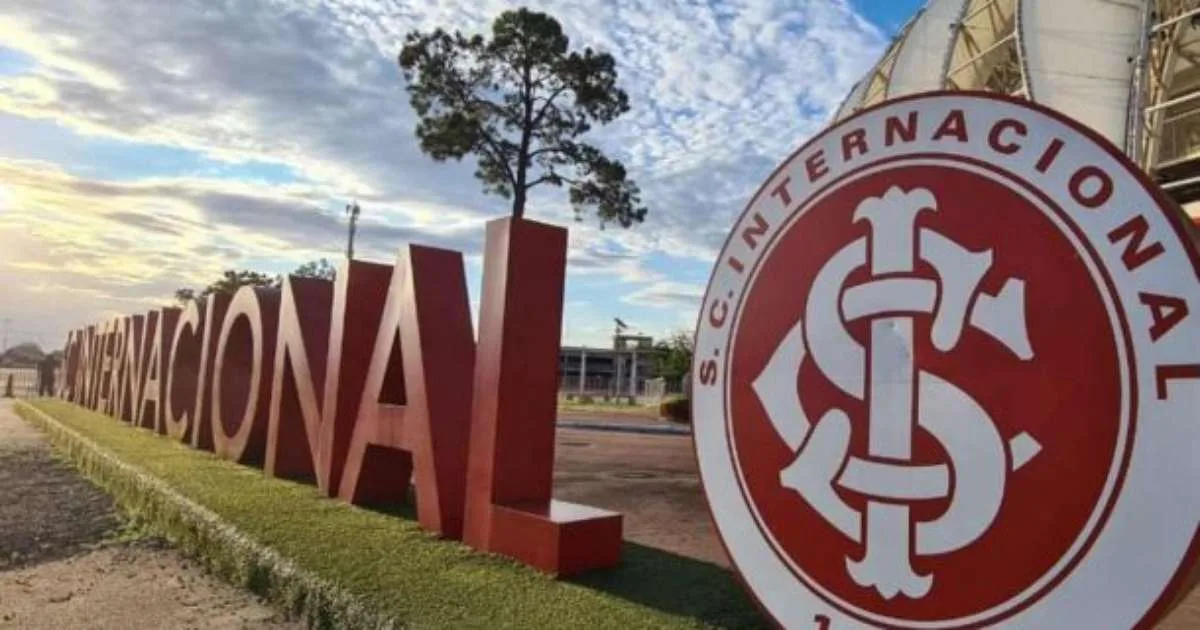 Internacional paga atrasados e até antecipa salários