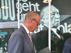 RTL/ntv-Trendbarometer: Union verharrt auf Umfragen-Tiefstand, AfD deutlich vorne