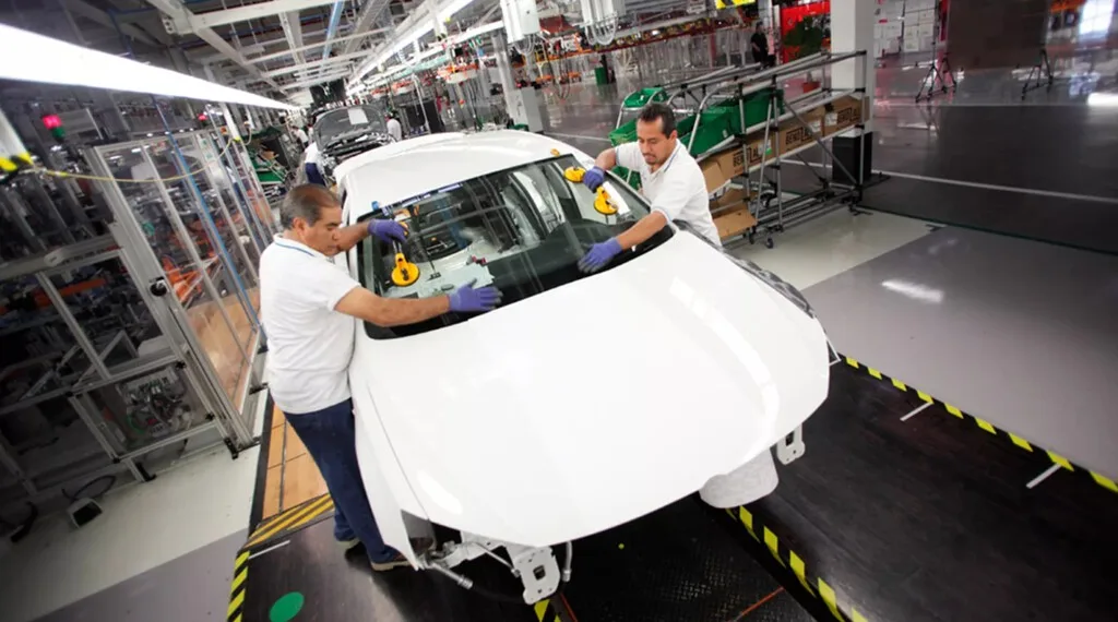 La propuesta para salvar empleos en Volkswagen Puebla: reducir los días de descanso de sus trabajadores