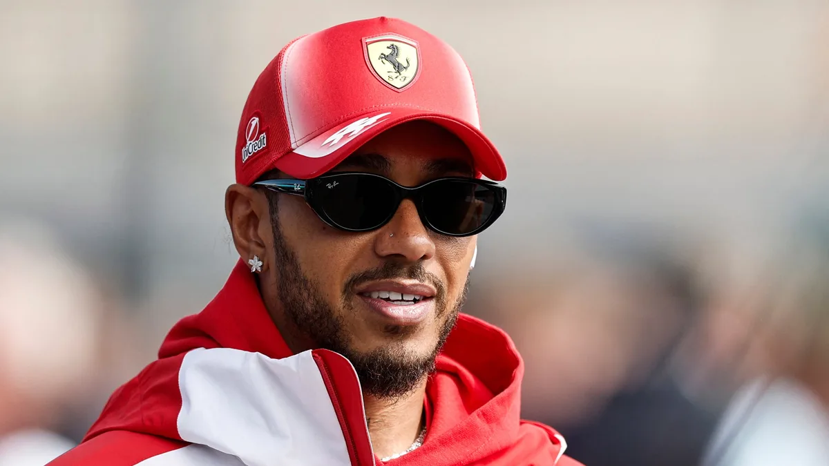 Hamilton declara la guerra a Ferrari y se ve obligado a entonar el ‘mea culpa’ después: “En el calor del momento, la frustración puede salir”