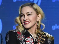 Urlaub und Geburtstag auf Korfu: Madonna löst Politiker-Streit in Griechenland aus