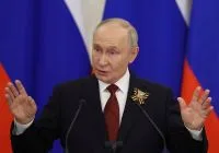 Zelensky vê janela para EUA mediarem fim da guerra na Ucrânia até 2027