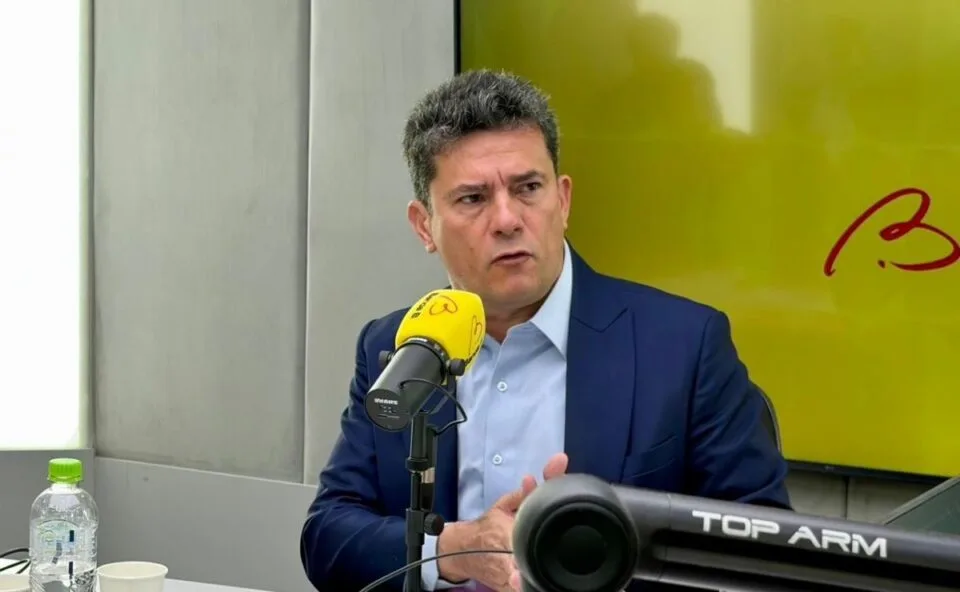 Sergio Moro promete “motosserra de Javier Milei” para cortar gastos no governo