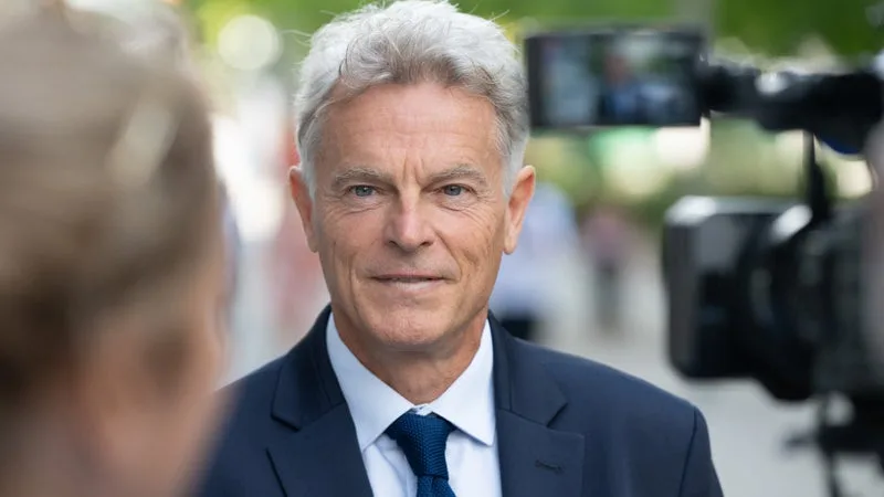 DIRECT. Présidentielle: Fabien Roussel débattra avec le président du Medef à la Fête de l'Humanité (info BFMTV)