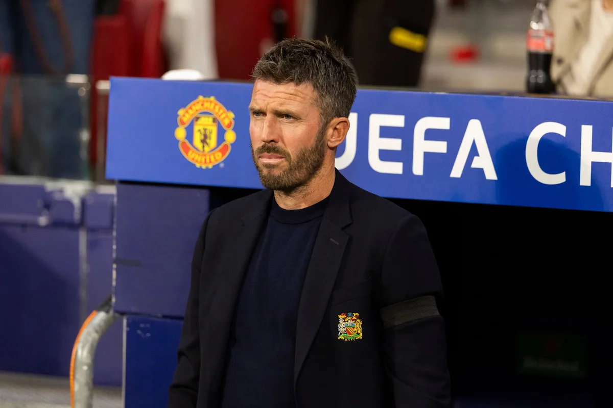 Carrick: “No entiendo la roja a Yoro y menos que entre el VAR”
