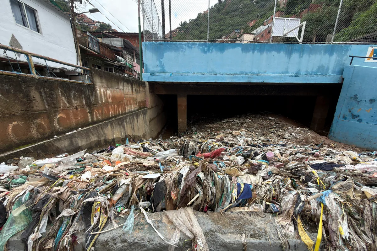 Onda Tropical 40 dejó al menos seis desaparecidos y múltiples daños en Venezuela (FOTOS)