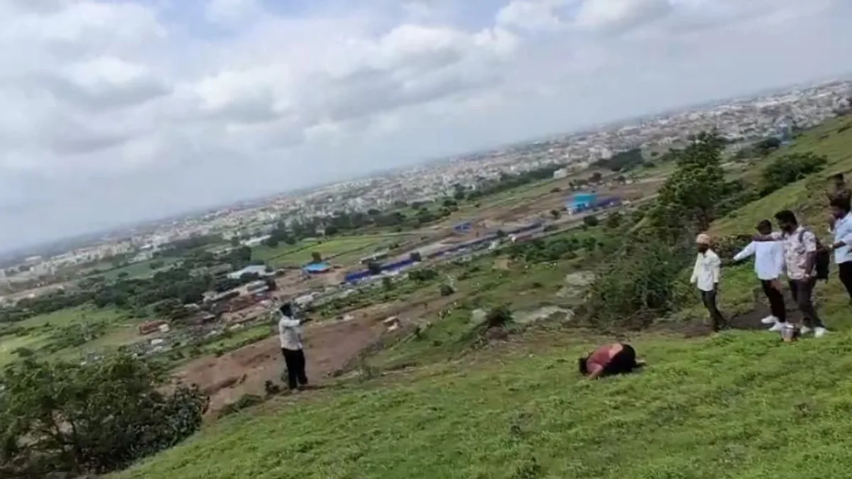 Begging, Pleading, Prostrating: Mother's Desperate Attempts To Stop Suicidal Teen