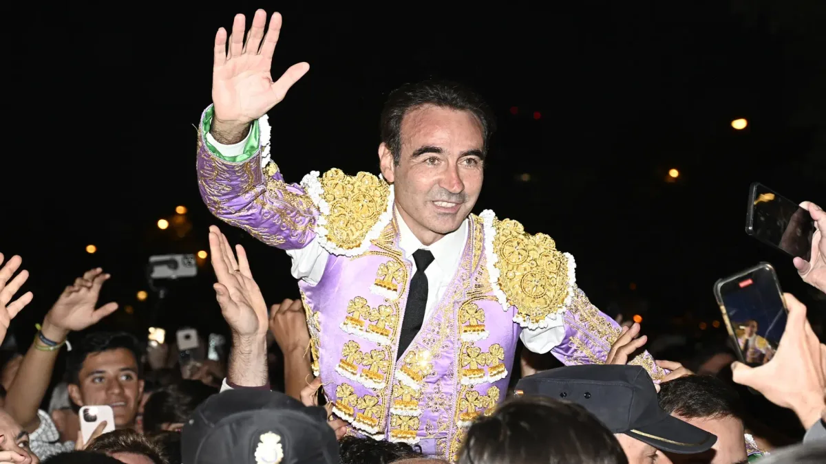 Muere Luis Álvarez, quien fue apoderado de Enrique Ponce, a los 87 años