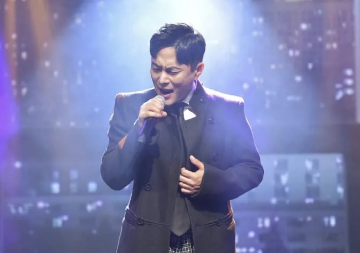 이기찬, '감기' 약국 버스킹 '약사법 위반 논란'[SC이슈]