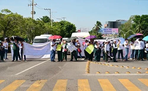 Trabajadores del IMSS realizan nueva jornada de protestas en distintos estados; votan consulta salarial
