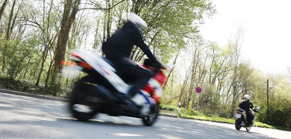 Motorradfahrer mit 208 km/h bei 70 km/h in Sande gestoppt
