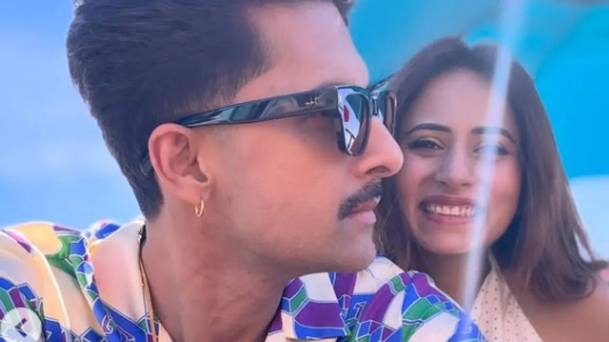 'Ramayana' actor Ravie Dubey shares romantic holiday pictures with wife Sargun Mehta