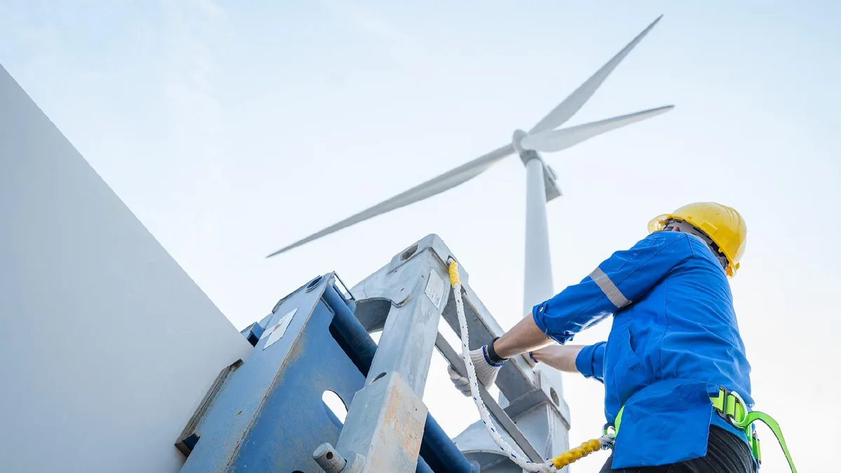 China approves over 600 national standards for clean energy