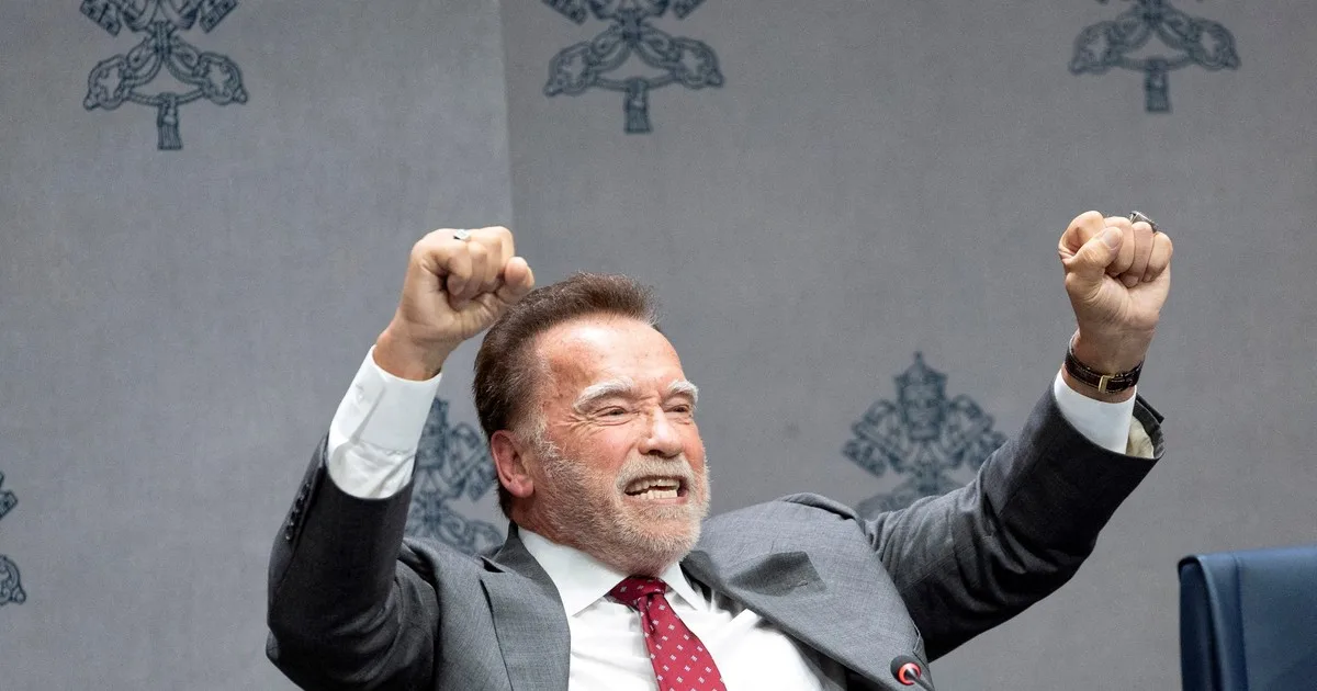 Arnold Schwarzenegger donó 16 hectáreas de su propiedad en California para ayudar a completar un sendero de las montañas de Santa Mónica y conservar uno de los ecosistemas naturales más singulares que aún sobreviven cerca de Los Angeles